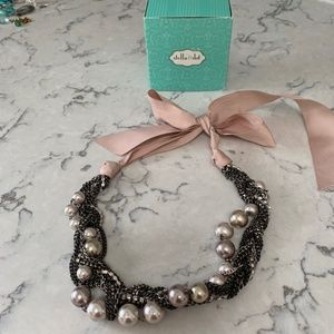 STELLA & DOR- Statement necklace…pearls!